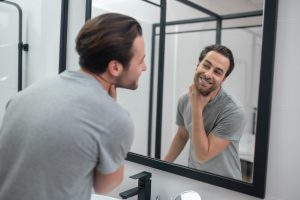 Understanding Narcissism in Relationships: Signs and Strategies